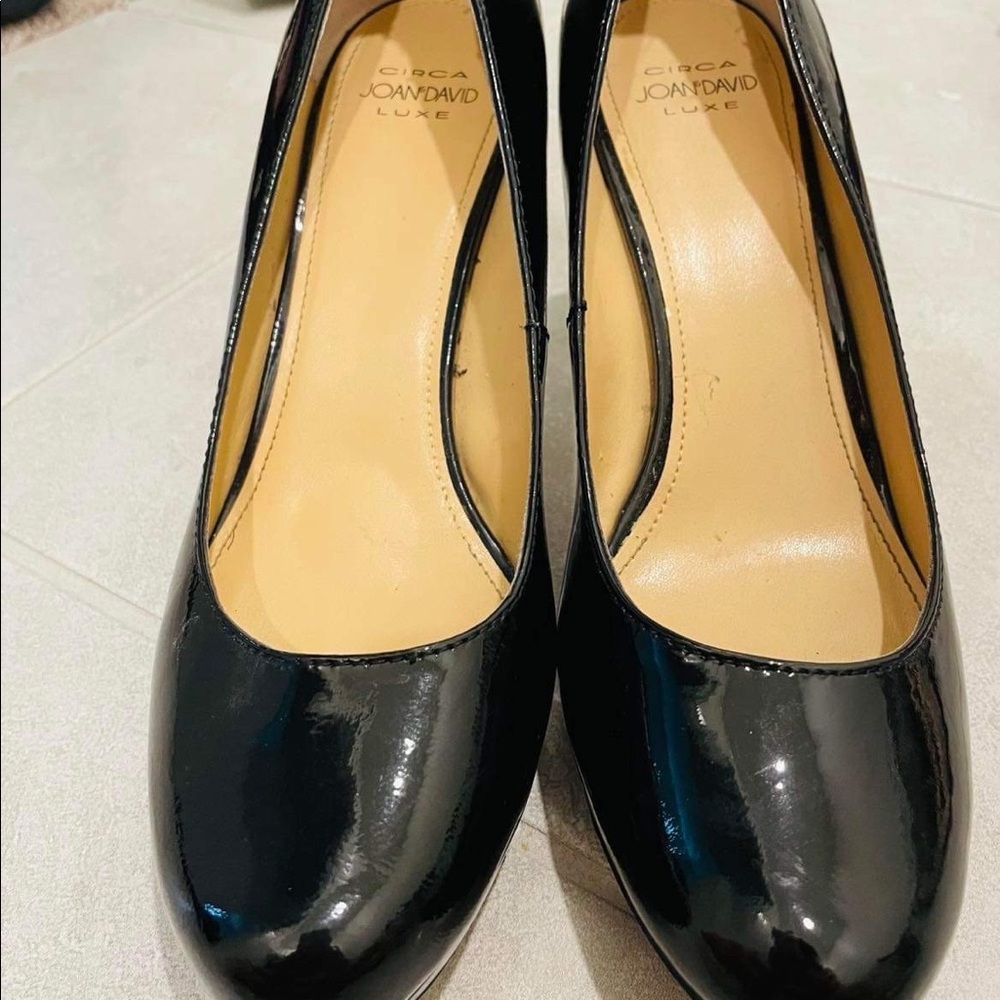 Joan and David high heels